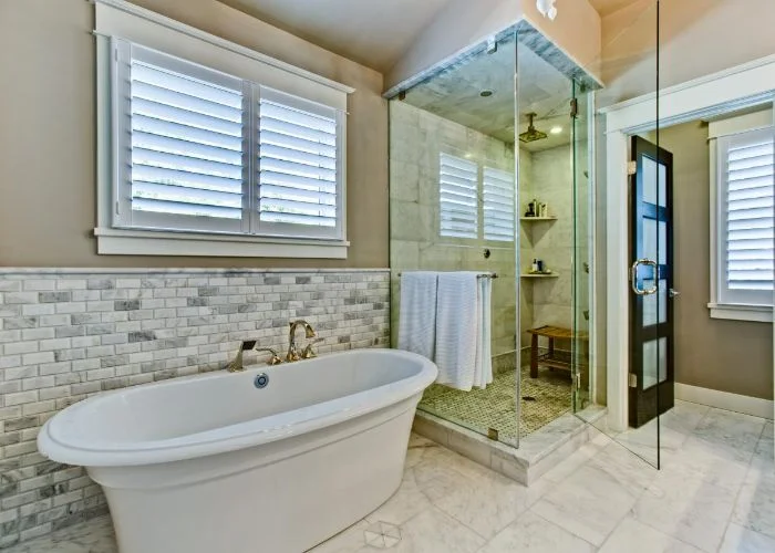 Bathtub Installation: Why You Should Hire the Professionals